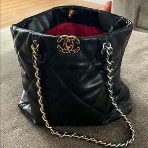 Designer inspired black quilted purse tote bag chain handles